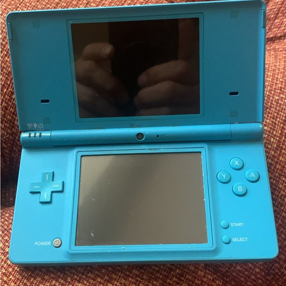 Nintendo Blue DSi Handheld Console Dual-Screen